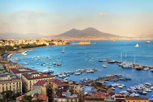 5-reasons-vacation-naples-experience-italy-auto-europe