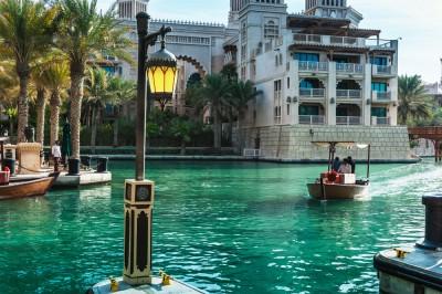 Abra En route to Souk Madinat