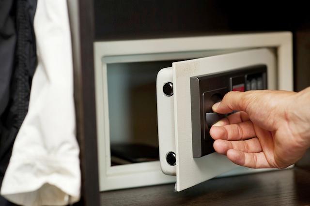 Leave Important things at the Hotel