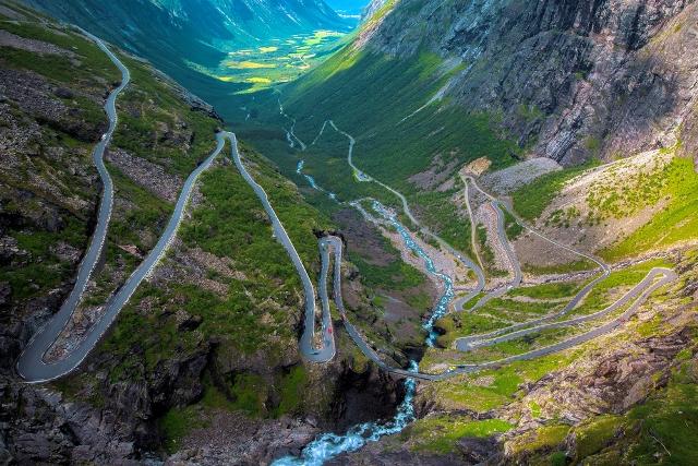 Use your short-term lease to take a road trip across Europe