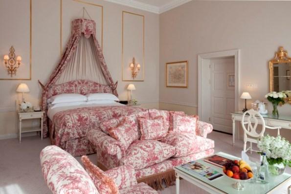 Hotels in Dublin: Merrion Hotel Junior Suite