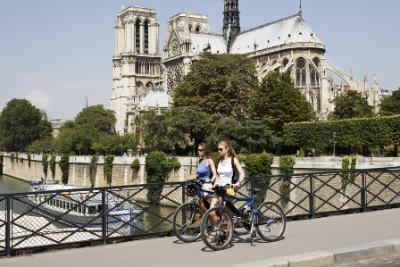 Paris France Attractions: Bike Tour