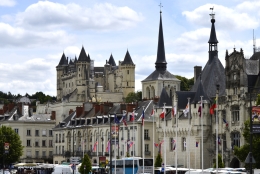 Saumur Bars, Restaurants & Nightlife