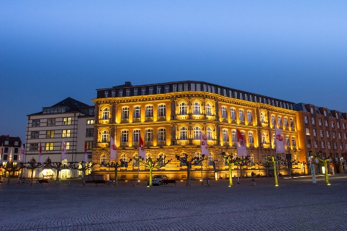 Things to See in Dusseldorf Germany: The Burgplatz