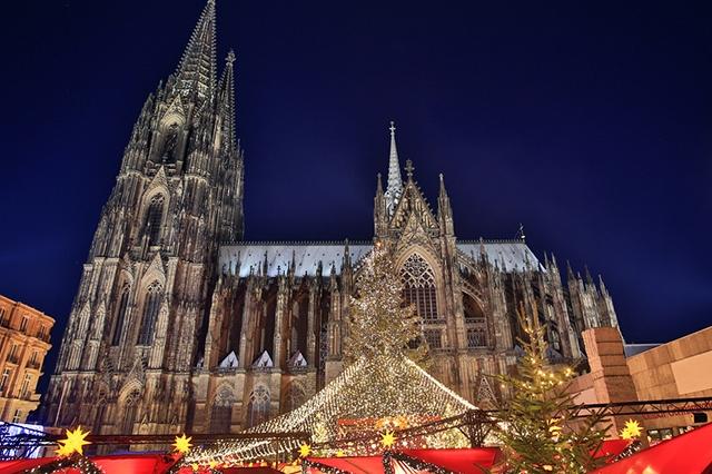 Am Dom Christmas Market, Cologne, Germany